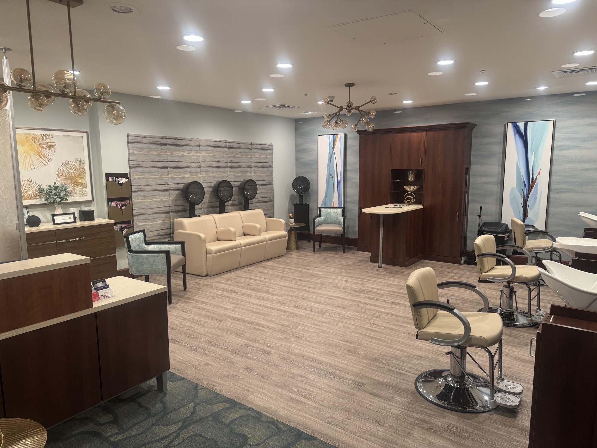 The salon at Vi at Grayhawk.