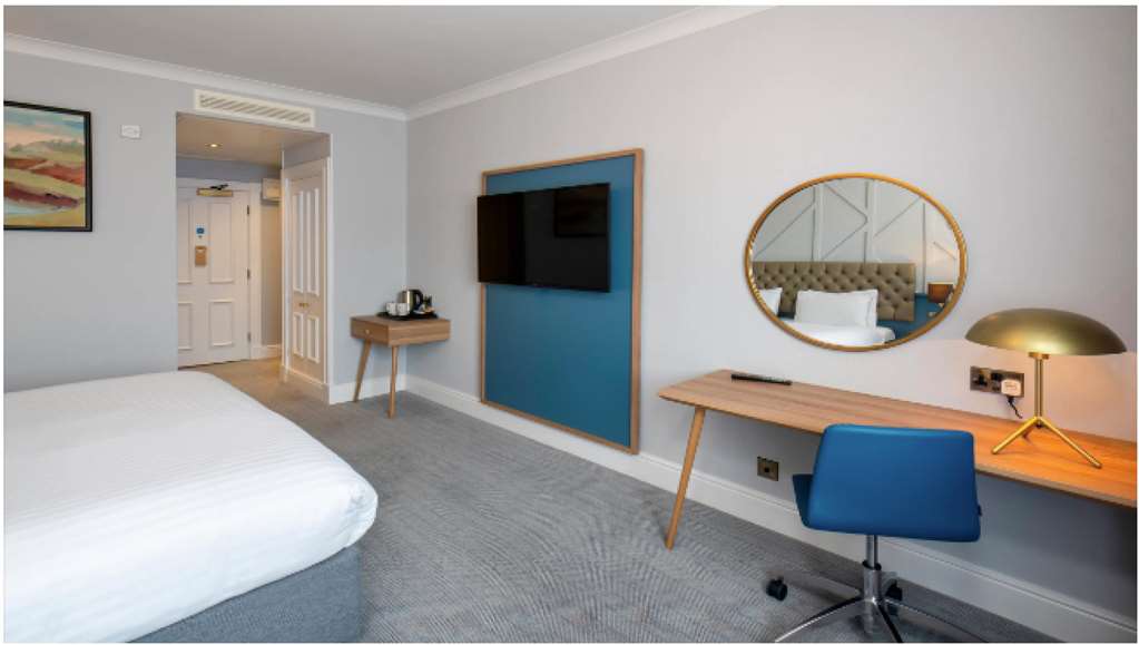 chester the queen bedroom