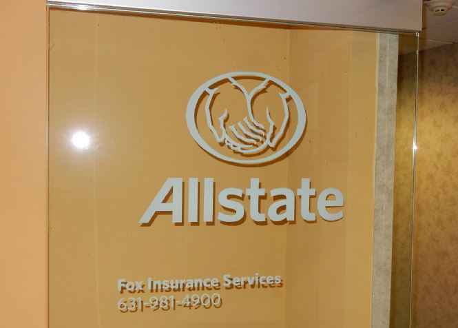 Images Matthew Fox: Allstate Insurance