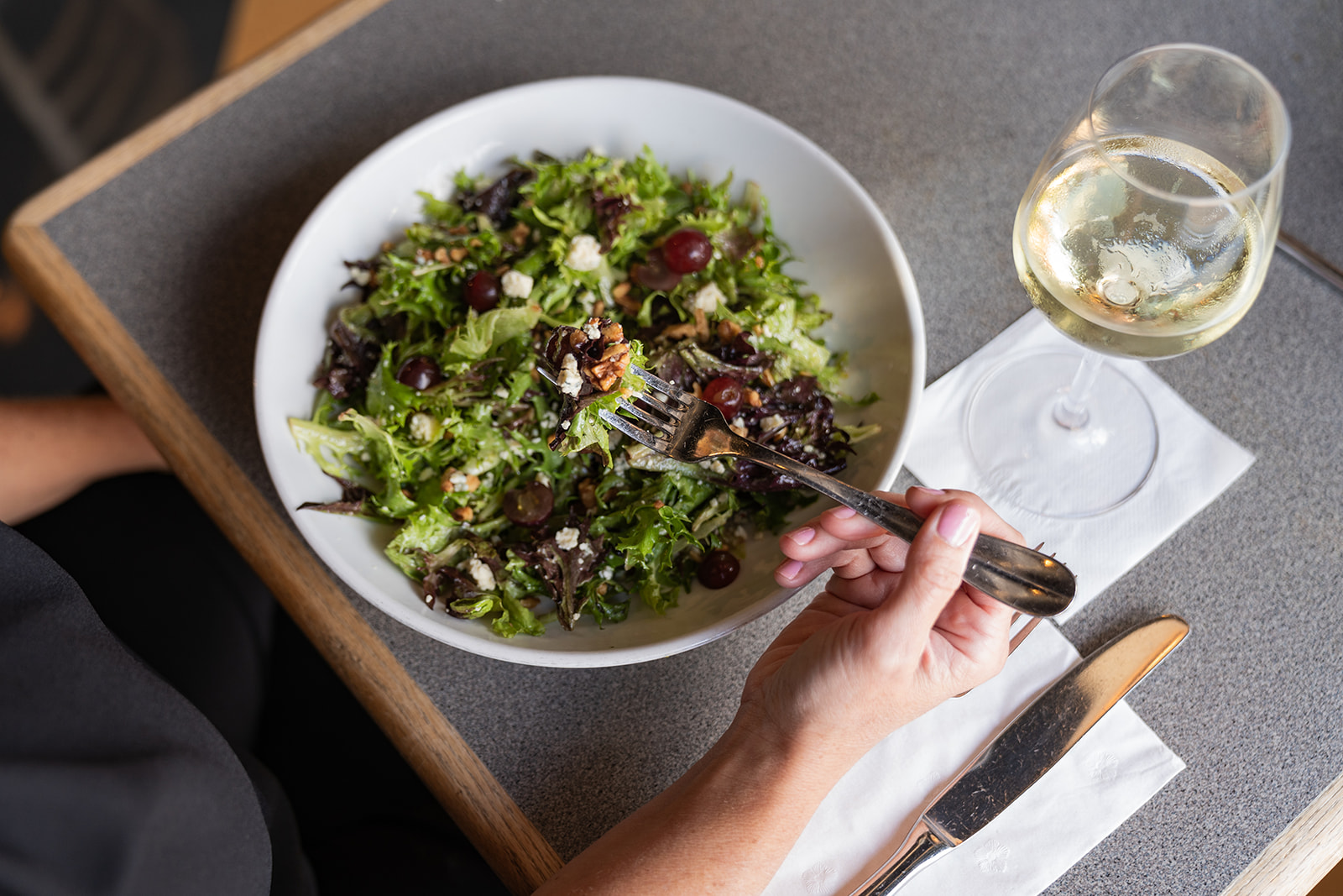 Dewey's Pizza - Cleveland Heights