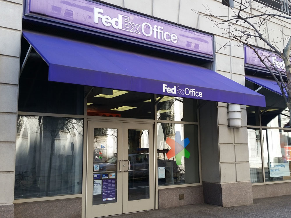 Exterior photo of FedEx Office location at 924 Chestnut St\t Print quickly and easily in the self-service area at the FedEx Office location 924 Chestnut St from email, USB, or the cloud\t FedEx Office Print & Go near 924 Chestnut St\t Shipping boxes and packing services available at FedEx Office 924 Chestnut St\t Get banners, signs, posters and prints at FedEx Office 924 Chestnut St\t Full service printing and packing at FedEx Office 924 Chestnut St\t Drop off FedEx packages near 924 Chestnut St\t FedEx shipping near 924 Chestnut St