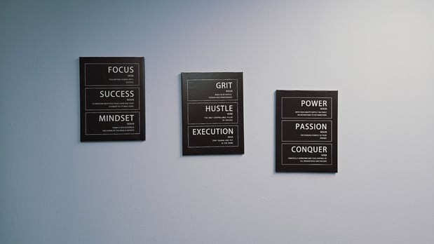 Images TYRONE JONES: Allstate Insurance