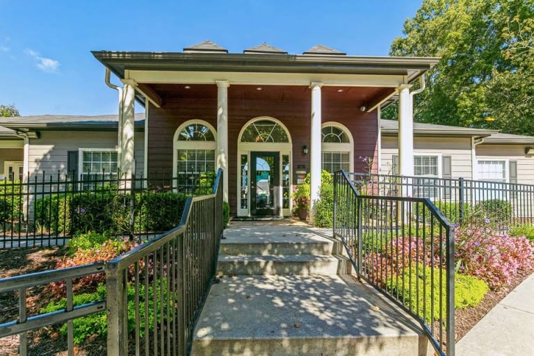 Images ReNew Sugar Hill