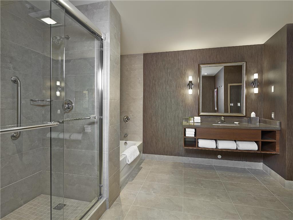 Images DoubleTree by Hilton Hotel West Edmonton