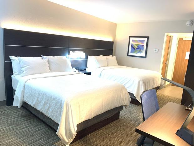 Images Holiday Inn Express Allentown North by IHG