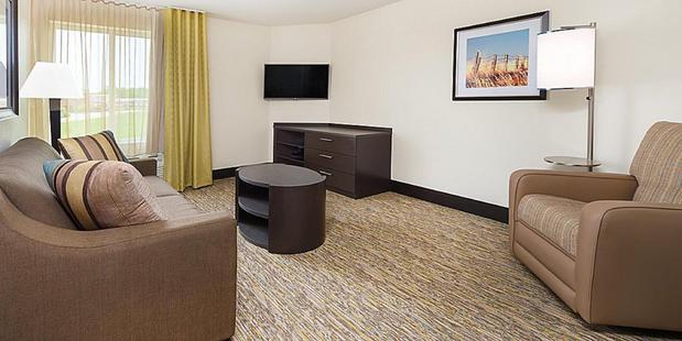 Images Candlewood Suites St. Joseph by IHG