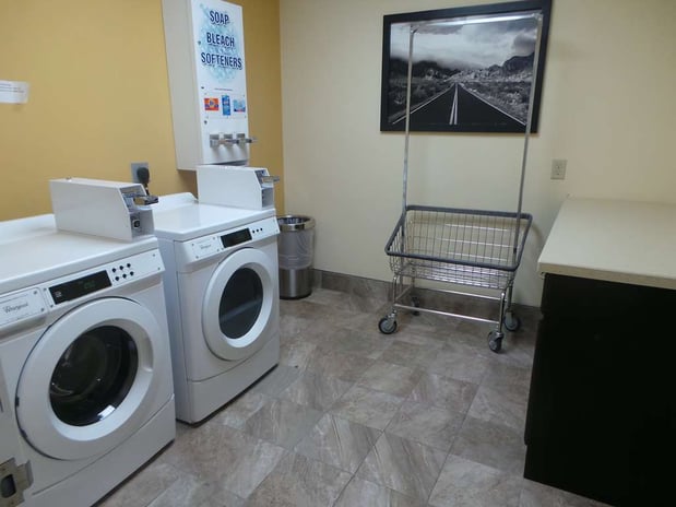 Images SureStay Plus by Best Western Alvin