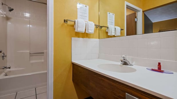 Images SureStay by Best Western Greenville