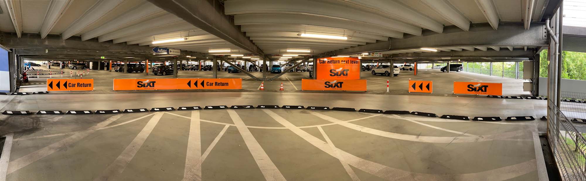SIXT Autovermietung Düsseldorf Flughafen, Terminal Ring 1, Zentralgeb. in Düsseldorf