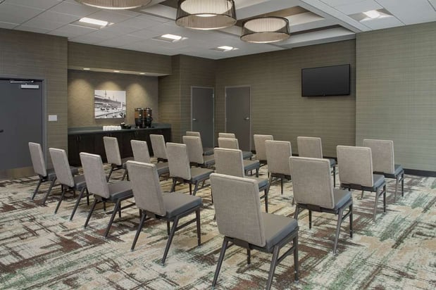 Images Homewood Suites by Hilton Louisville Airport