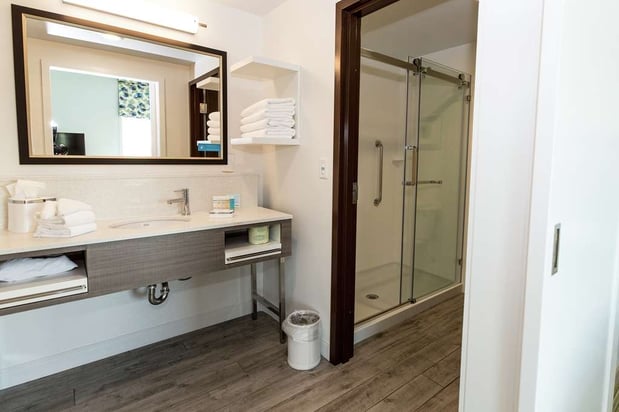 Images Hampton Inn & Suites Syracuse North Airport Area