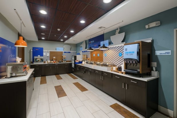 Images Holiday Inn Express & Suites Carlsbad by IHG