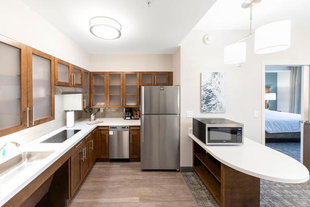 Images Staybridge Suites Naples - Marco Island by IHG