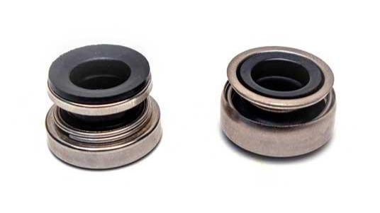 pump and oil seals for power transmissions
