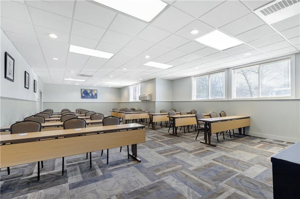 Images Best Western Plus Windjammer Inn & Conference Center