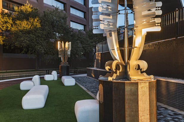 Images Hotel Indigo Irving - Las Colinas by IHG