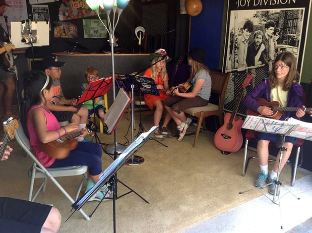 Images Miss Leticia Music School