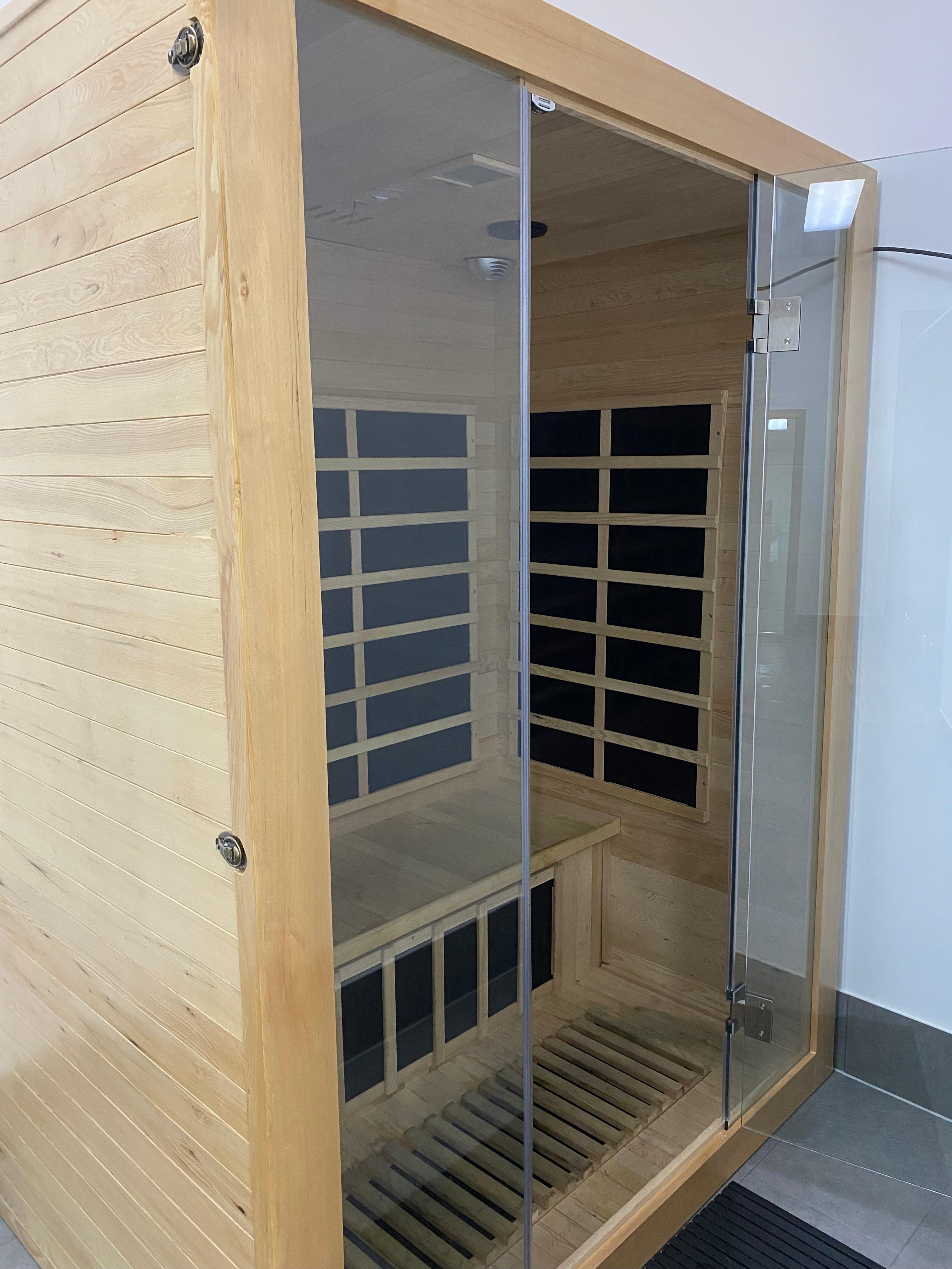 Images Recover Strong Physiotherapy - Physiotherapist - Sports Physio