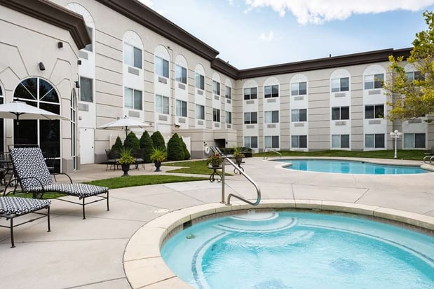 Images Hampton Inn & Suites Salt Lake City Airport