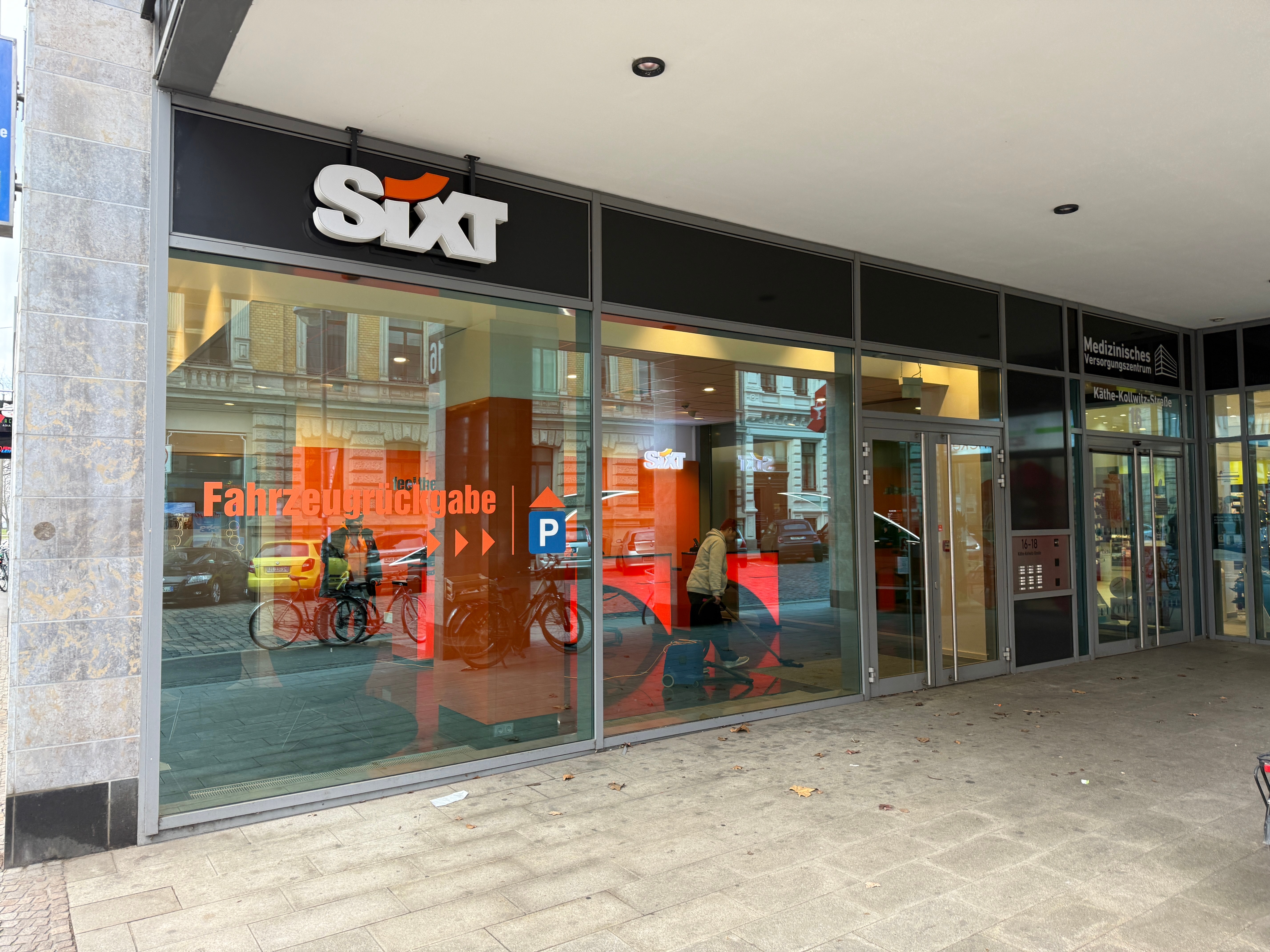 SIXT Autovermietung Leipzig Zentrum/Thomasium, Käthe-Kollwitz-Str. 16-18 in Leipzig