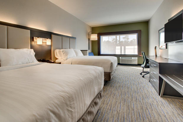 Images Holiday Inn Express & Suites Summerville by IHG