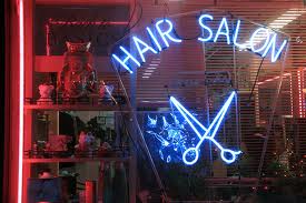 Thomas' a Salon For Hair