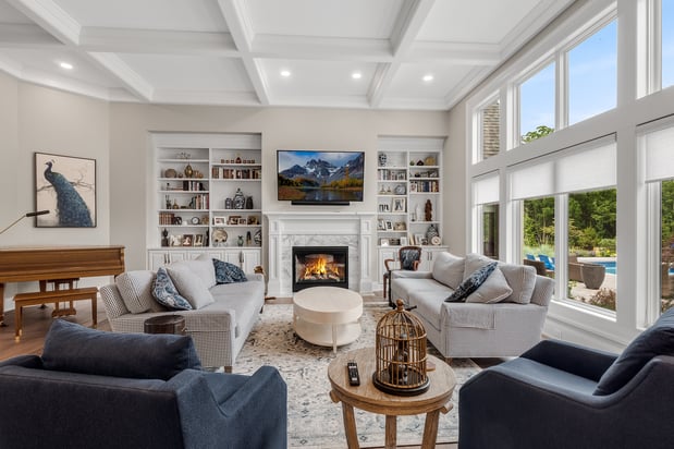 Images Wolf Virtual Reality, LLC