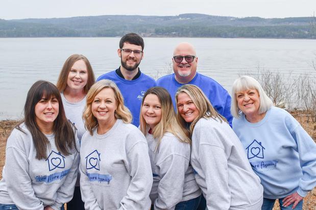 Images Tina Moore: Allstate Insurance