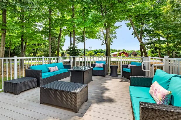 Images Annapolis Roads Apartments