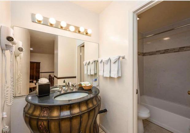 Images Marlene Silva - Palm Realty Boutique