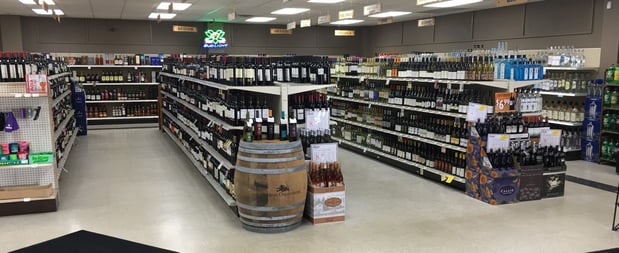 Images Lakeridge Liquors