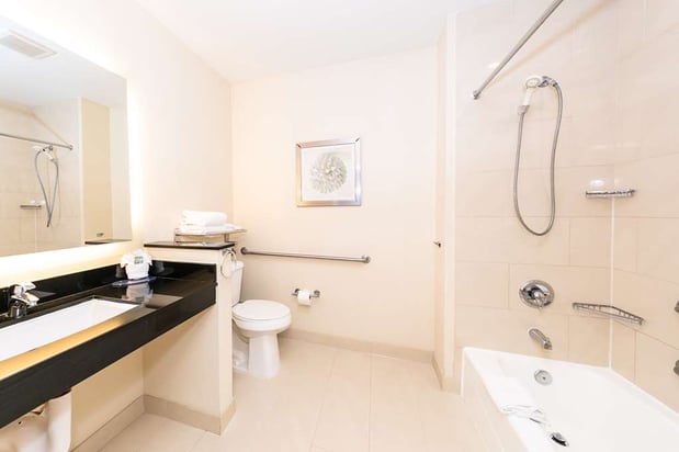 Images Best Western Inn & Suites San Diego – Zoo/SeaWorld Area