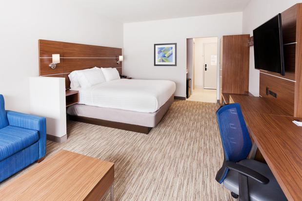 Images Holiday Inn Express & Suites Cartersville, an IHG Hotel