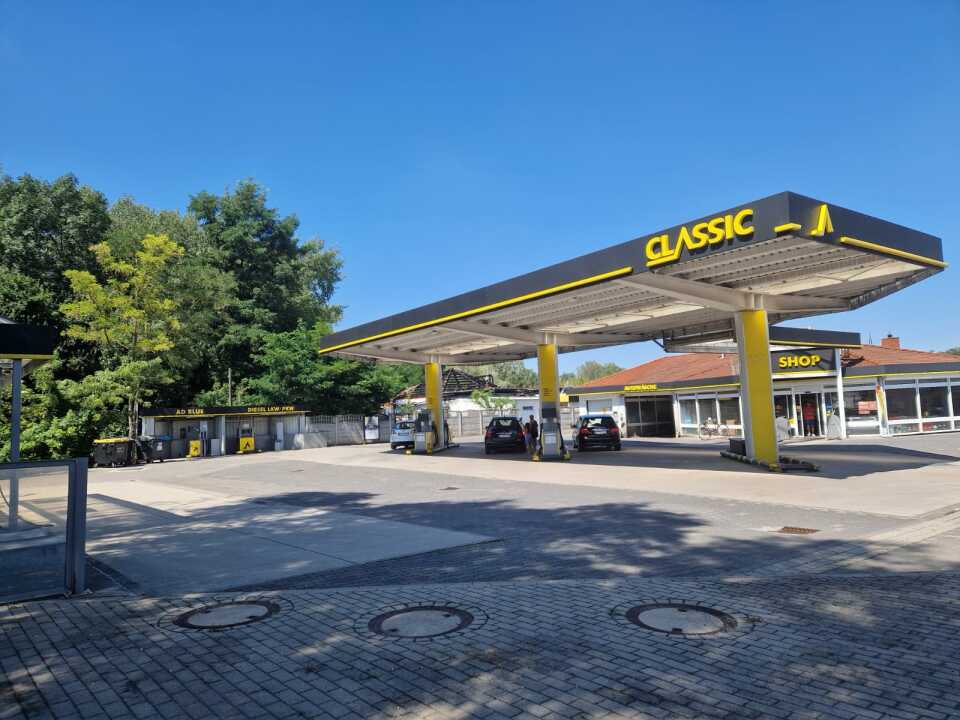 CLASSIC Tankstelle, Lehrter Straße 17 in Staßfurt