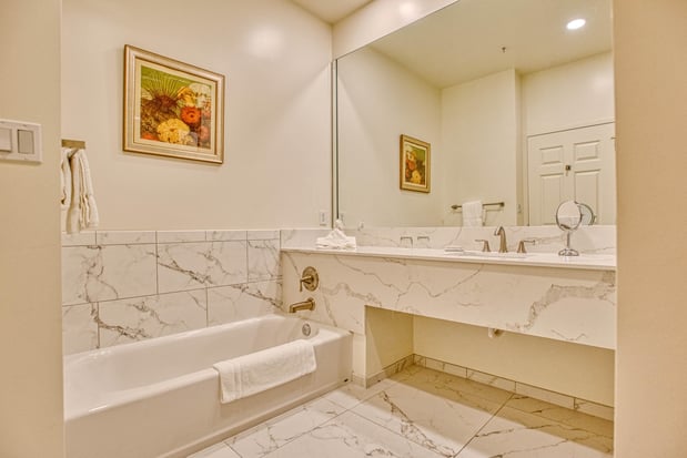 Images The Capri Inn