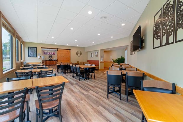 Images Best Western Plus Windjammer Inn & Conference Center