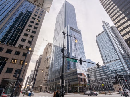 Images Signature by Regus - Chicago – 110 North Wacker Drive