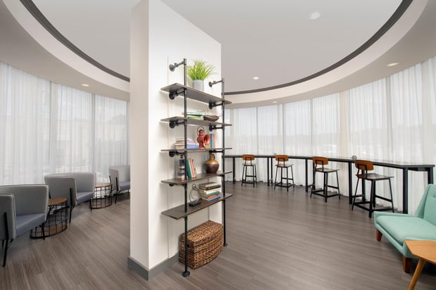 Images Crowne Plaza San Antonio Airport by IHG