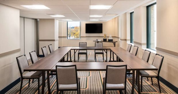 Images Hilton Garden Inn Flint Downtown