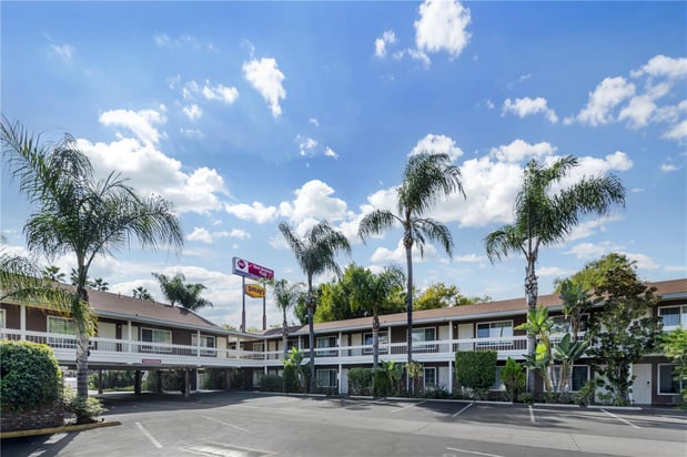 Images Best Western Plus Carriage Inn