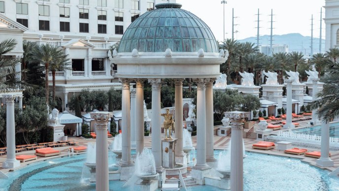 Garden of the Gods Pool Oasis - Las Vegas, NV 89109 - (702)731-7280 | ShowMeLocal.com