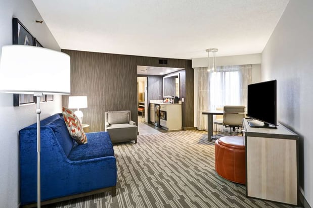 Images Embassy Suites by Hilton Charlotte