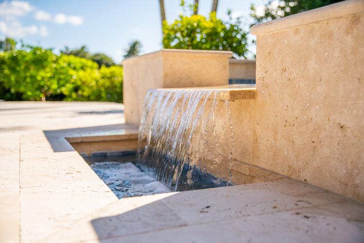 Images Molinari Pools