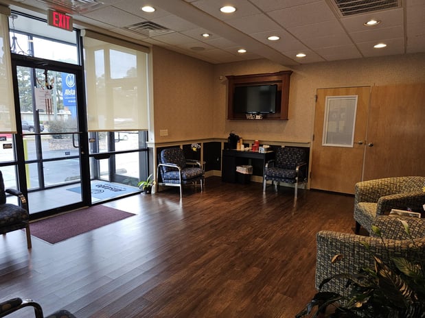 Images Willis Roberts: Allstate Insurance