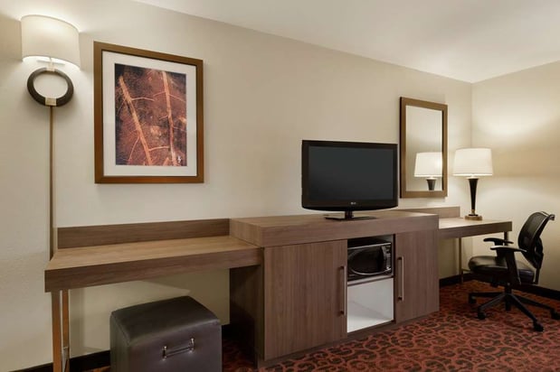 Images Hampton Inn Wichita Falls-Sikes Senter Mall