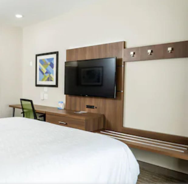 Images Holiday Inn Express & Suites Lake Forest - Irvine East by IHG