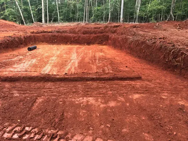 Excel Excavating LLC