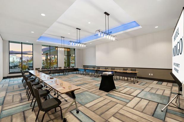 Images Hotel Indigo Seattle Everett Waterfront by IHG