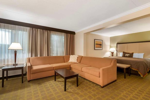 Images Best Western Plus White Bear Country Inn