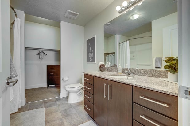 Images Eaglewood Lofts